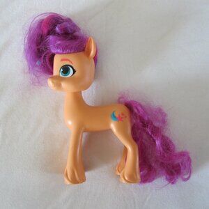 2021 My Little Pony 6" Figure: Sunny Starscout